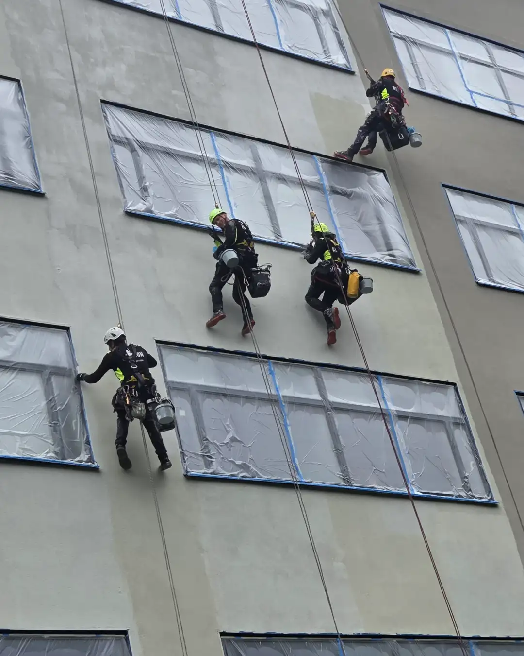 Hem 3 Reparbete vid fasadmålning utan byggställning