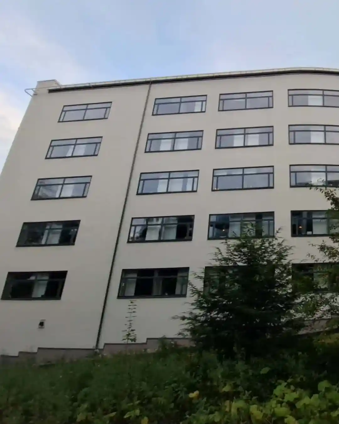 Hem 5 Yrkesklättring vid målning av fasad